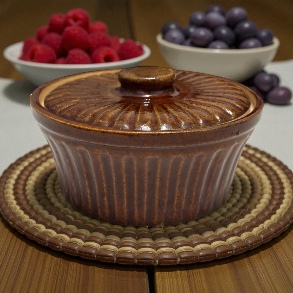 Vintage Brush McCoy Lidded Individual Casserole Pottery Baking Dish Kolorkraft